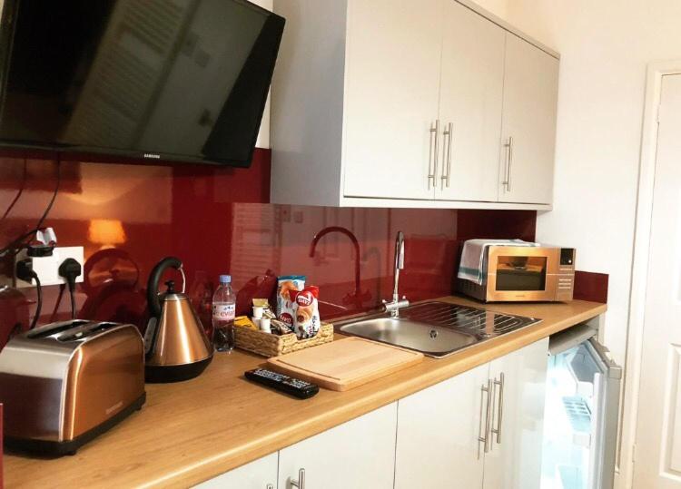 Bede Apartments photo