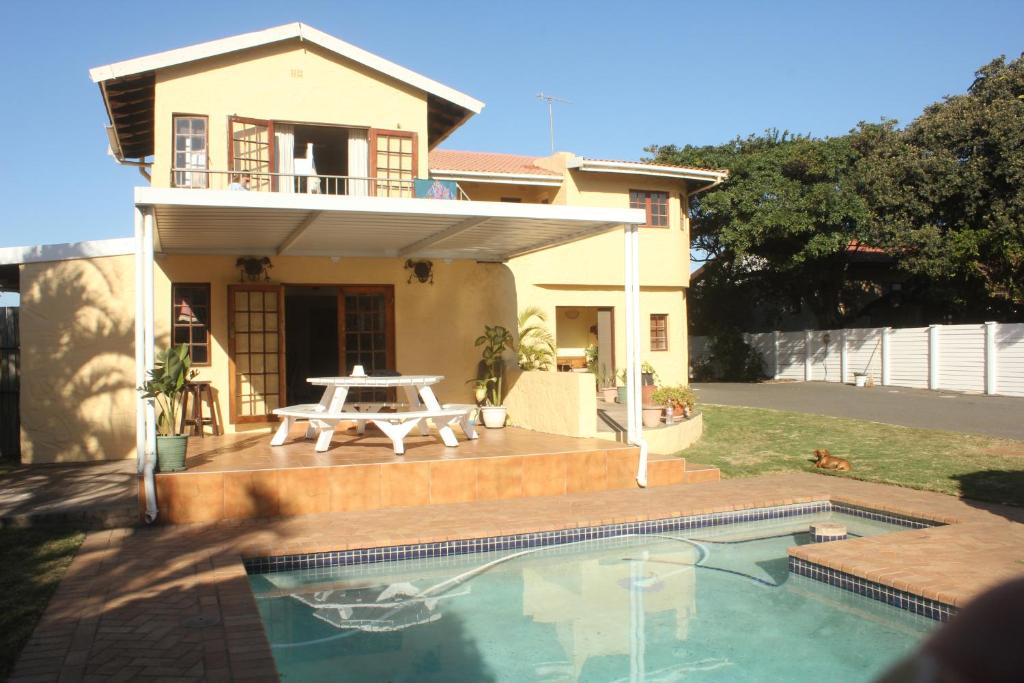 Durban Backpackers photo