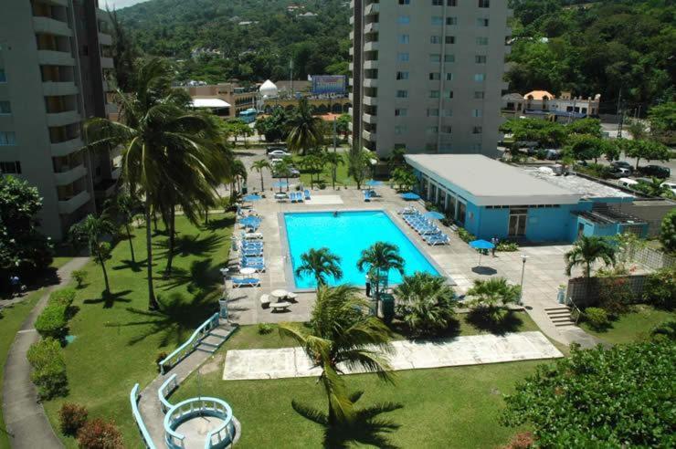 Ambleside & Turtle beach towers, Ocho Rios