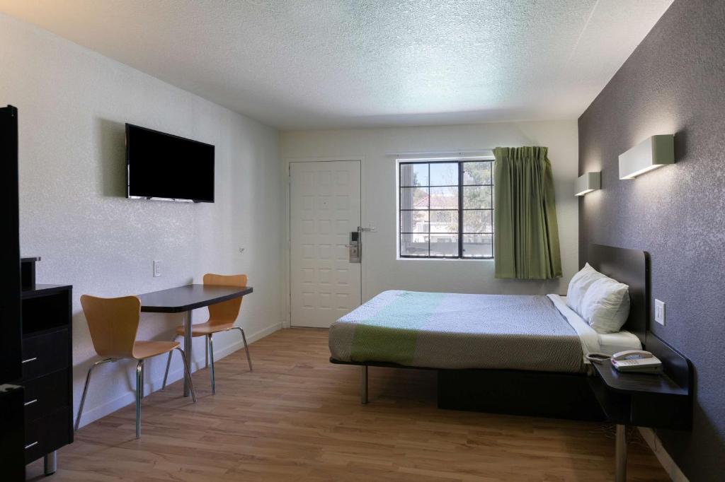 Motel 6 Barstow Ca – Barstow, CA