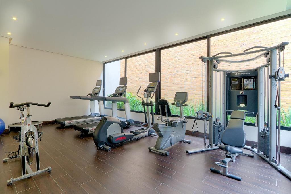 Hotel 93 Luxury Suites by Preferred photo
