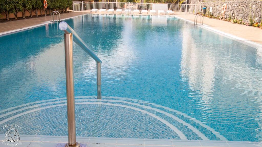 2 Bdr Apartment In Palm Mar PM120 Pool Parking - 4