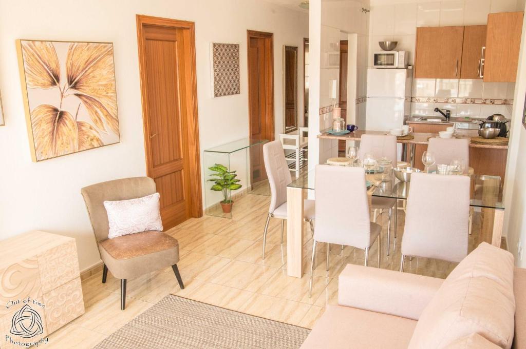 2 Bdr Apartment In Palm Mar PM120 Pool Parking - 5