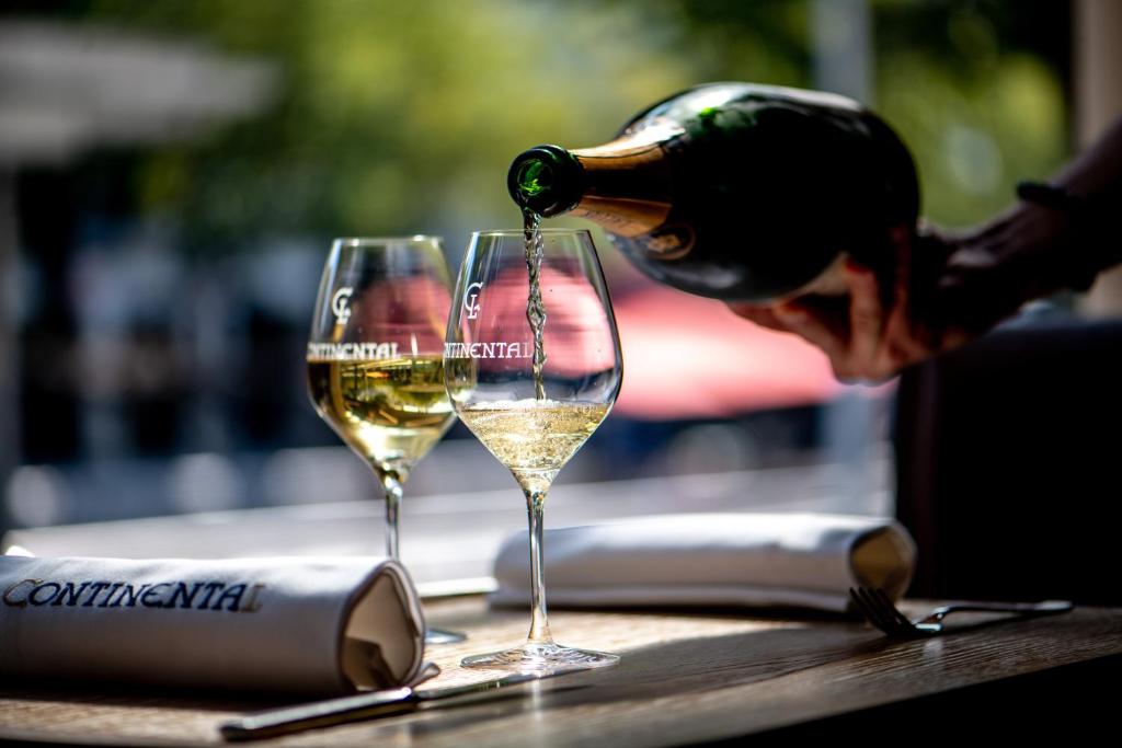 طعام و مشروبات