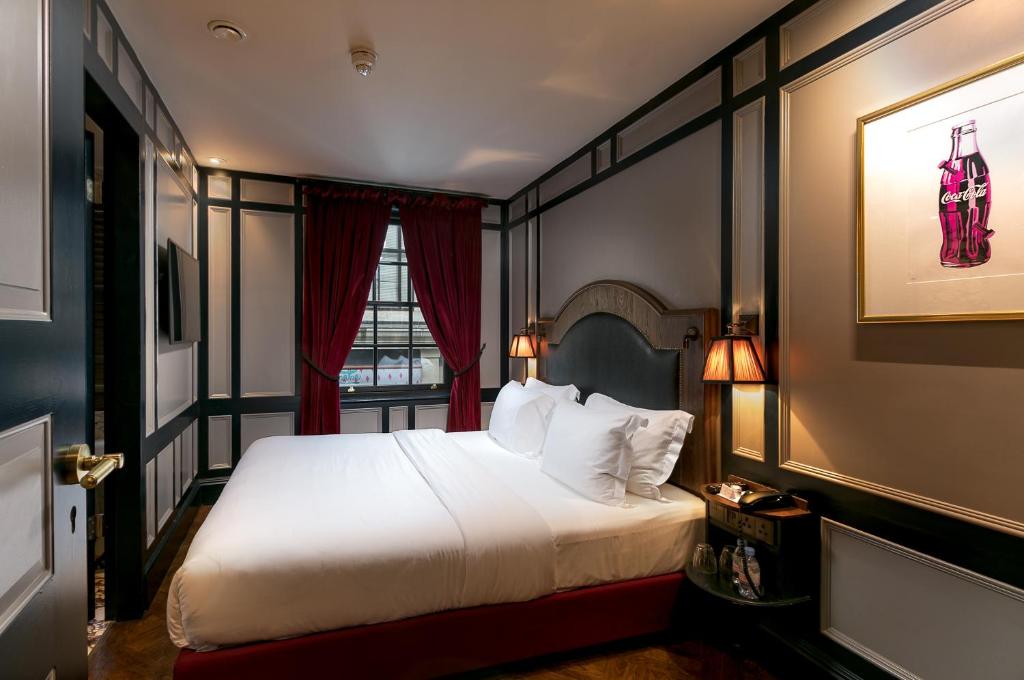 London Mimi's Hotel Soho room