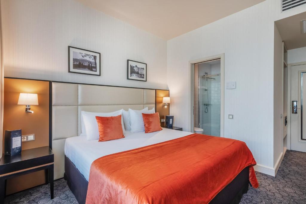 Eurostars Danube Budapest - Budapest - book your hotel with ViaMichelin