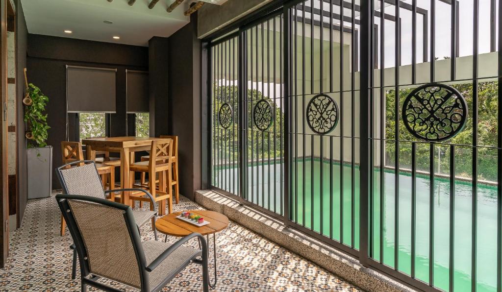 Exterior view, Treasures Hotel and Suites in Malacca