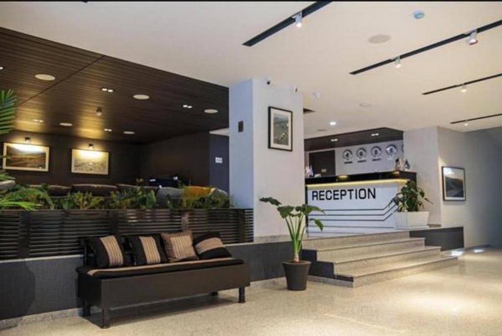 A Modern Suite Close to Gondola Ski Lift photo