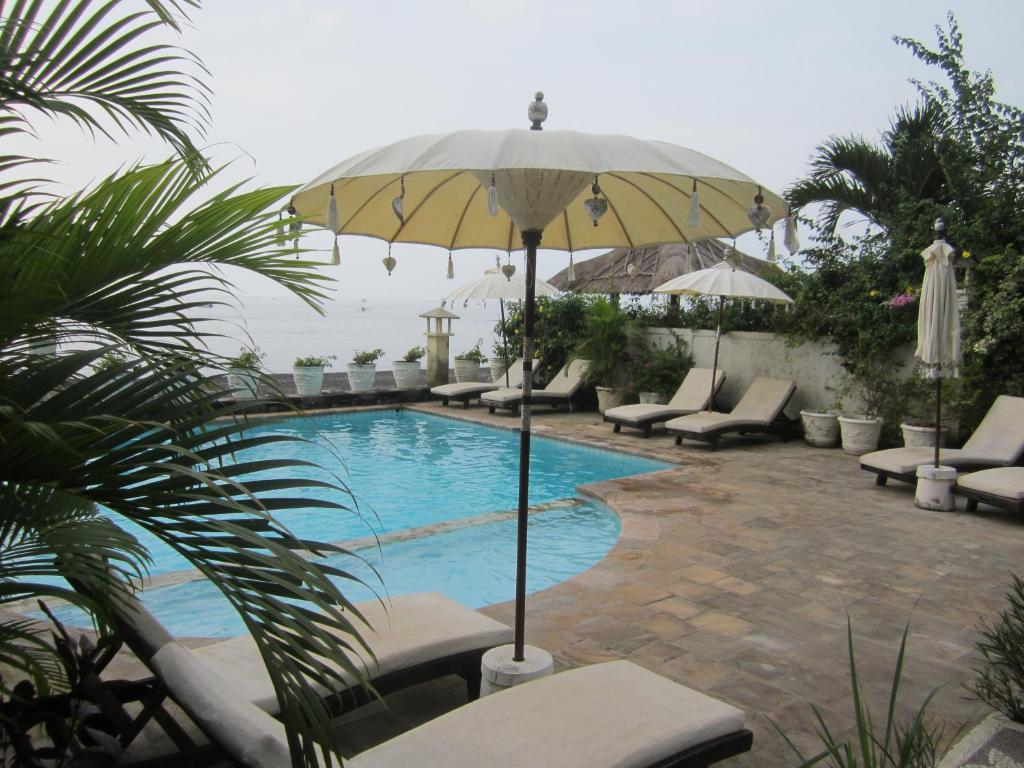 Kembali Beach Bungalows photo