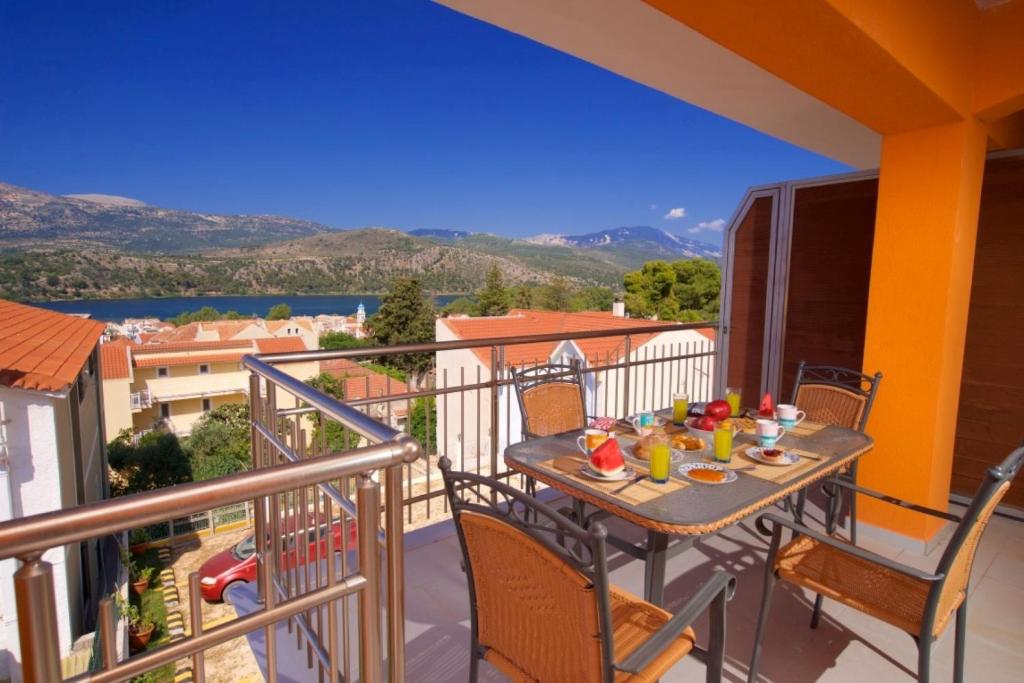 Lagoon view apartment - Orange Guest House — Hotel in Kefalonia
