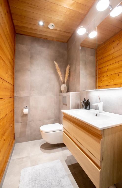 Riverside luxury suites photo