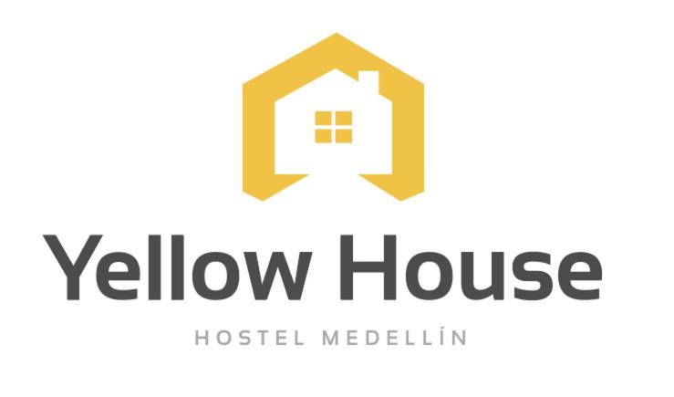 Yellow House Hostel photo