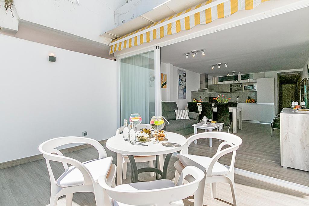 Apartment CB 2 - 5