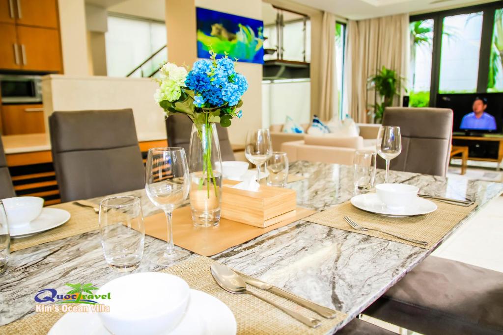 Kim&#8217;s Ocean view Villa Danang