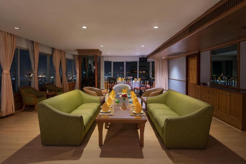 Restaurant, Prince Palace Hotel Bangkok in Bangkok