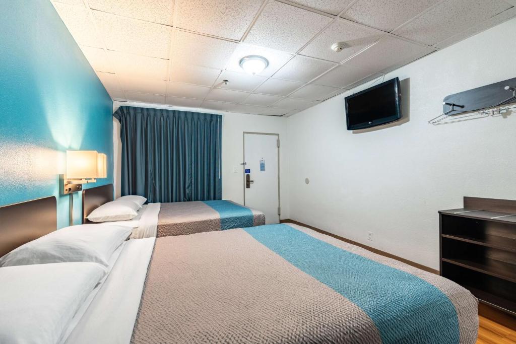 Motel 6-Elmsford, NY - White Plains photo
