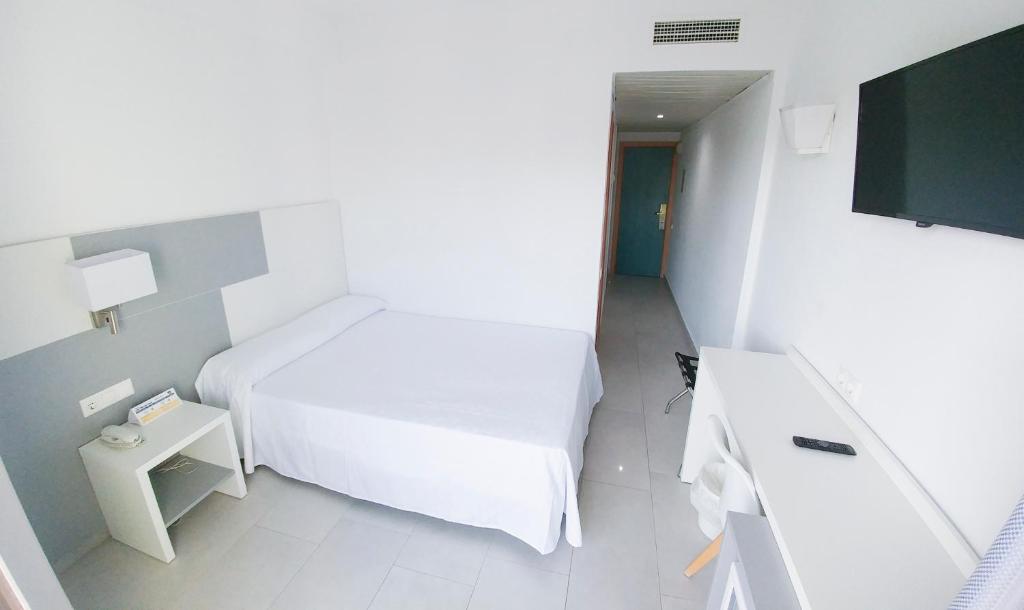 Globales Los Patos Park — Hotel rooms in Benalmadena, Andalusia