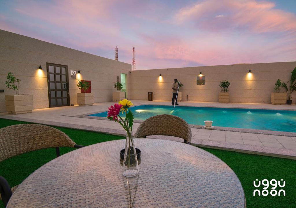 Noon Hotel Suites photo