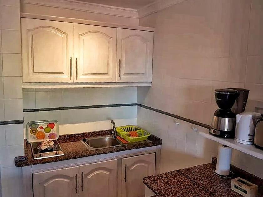 5 min walk from Yumbo 216 - 5