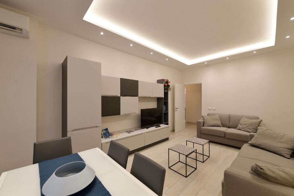 San Pietro Moonlight Luxury Apartment - 2