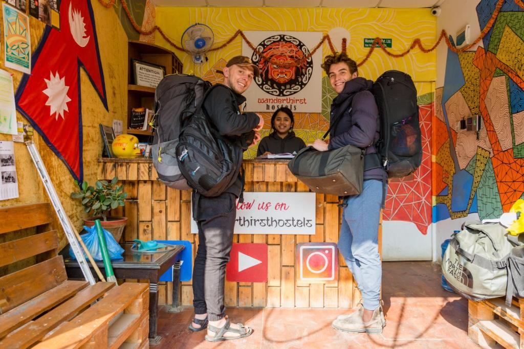 フロント・ロビー