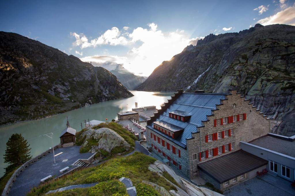 Historisches Alpinhotel Grimsel Hospiz photo