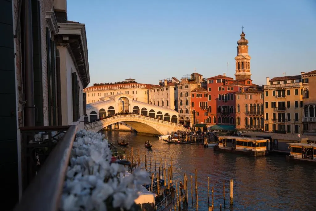 Riva del Vin BOUTIQUE HOTEL，位于威尼斯的酒店