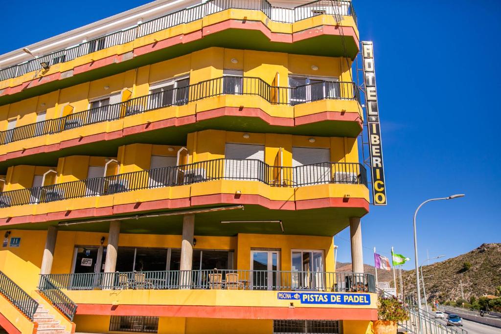 Hotel Iberico — Hotel in Gualchos