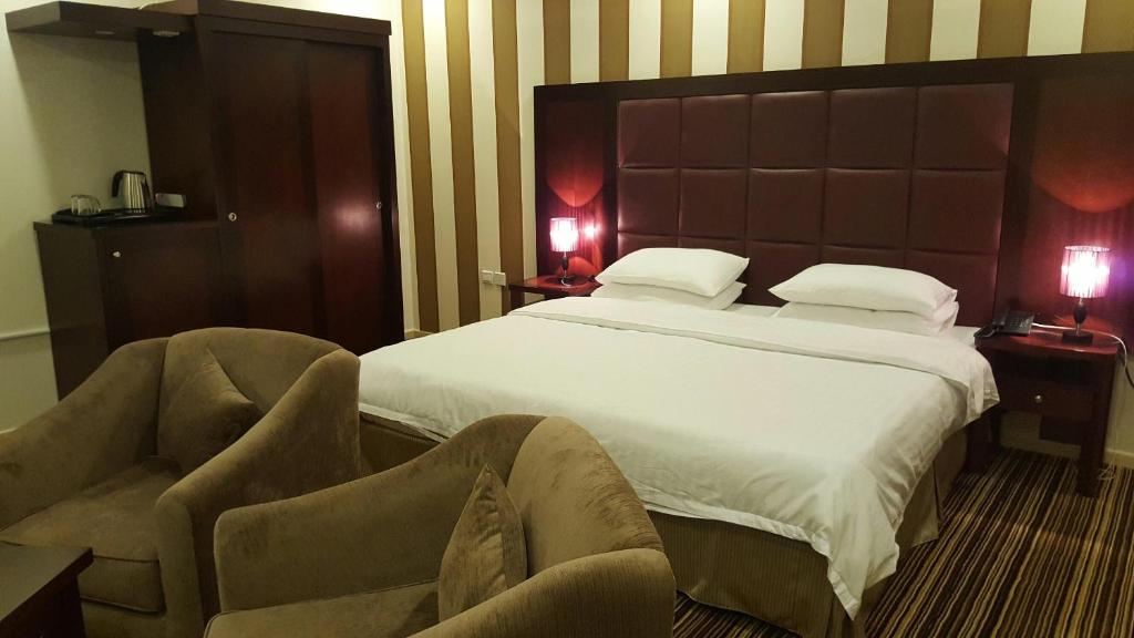 Elaf Suites Al-Andalus photo