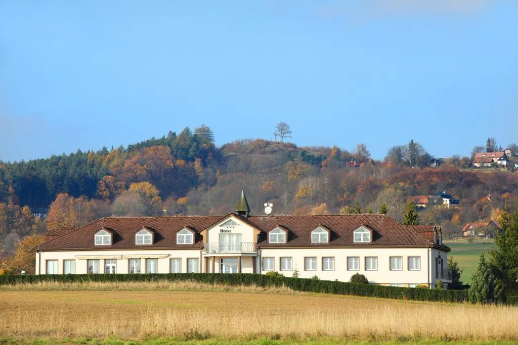 Hotel BRADA, hotel in Jičín