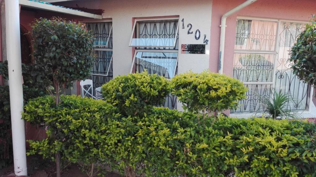 Joezebel Guesthouse photo