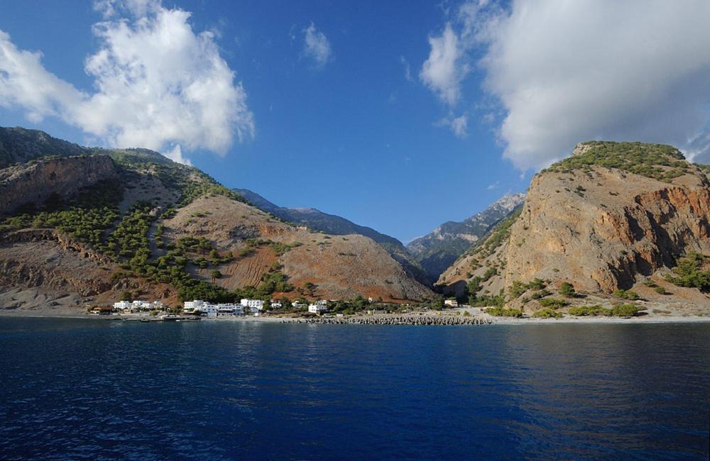 Giannis Rooms — Hotel in Crete Island
