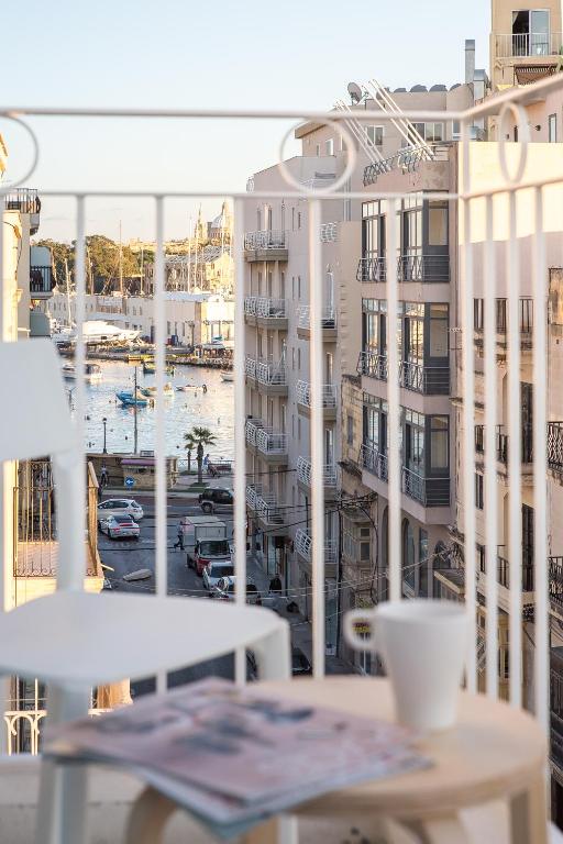 Island Guesthouse — Hotel in Sliema