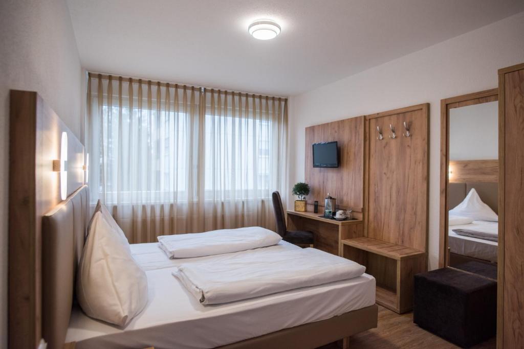 Hotel Leo — Hotel in Eggenstein-Leopoldshafen