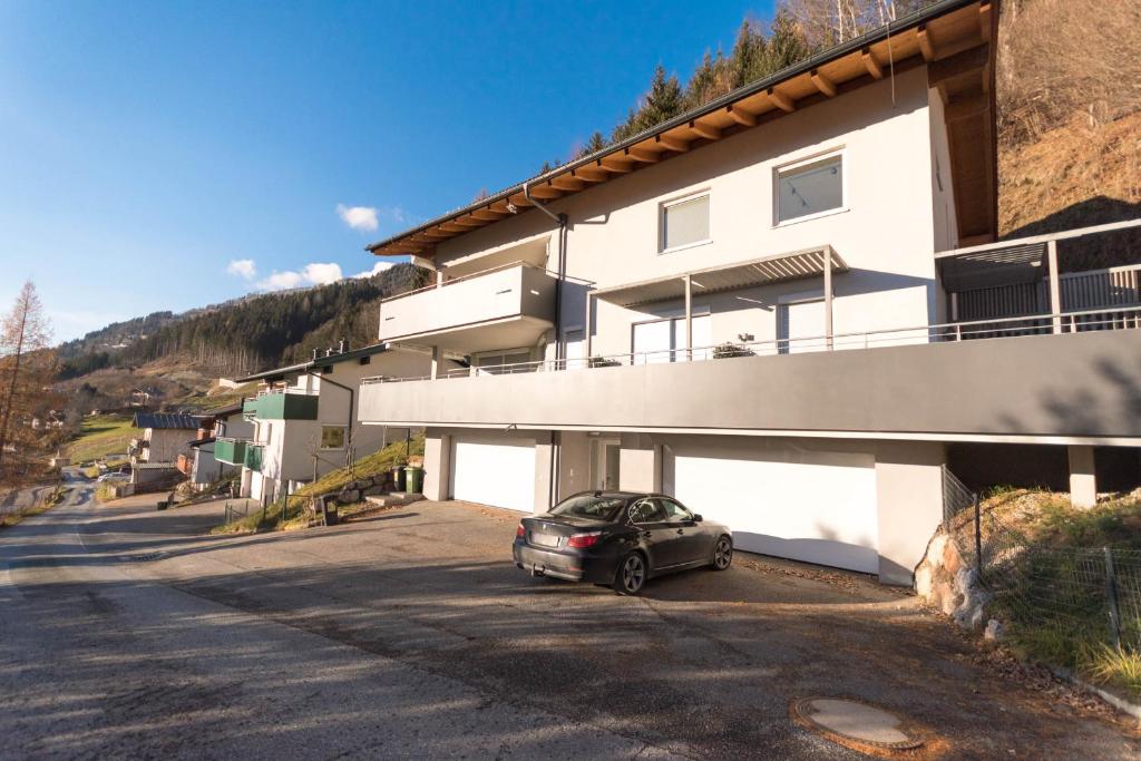 Ski-n-Lake - The Alps View Apartment - 4