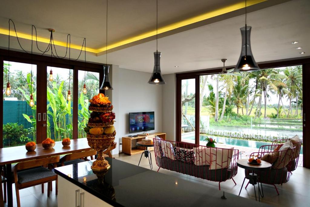 Villa 300 m² dengan 3 kamar tidur dan 3 kamar mandi pribadi di Ubud (RC Ubud Villa 1)