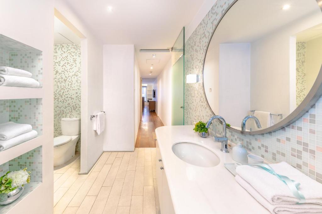 Well-appointed bathrooms
