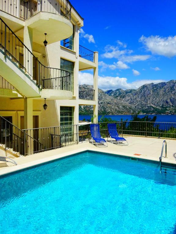 Boka Bay beautiful view apartment for 2-3 guests photo