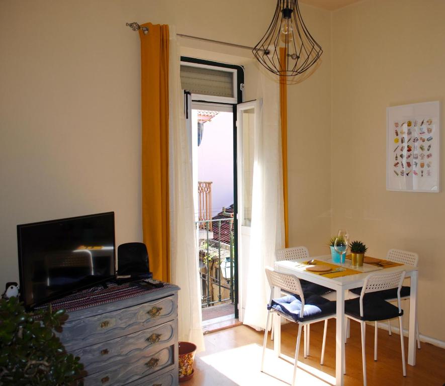 Charming City Centre Apartment — Hotel in Lisbon