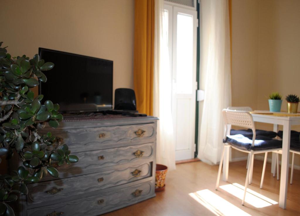 Charming City Centre Apartment photo