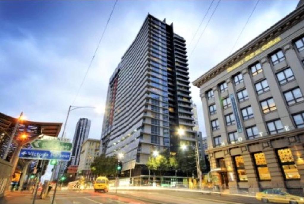 Readyset Apartments at Liberty — Hotel in Melbourne