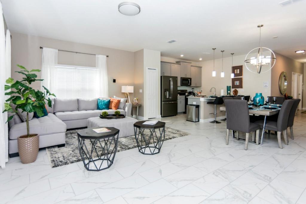 Dream Vacation Home Close to Disney SL4839 Main image 2