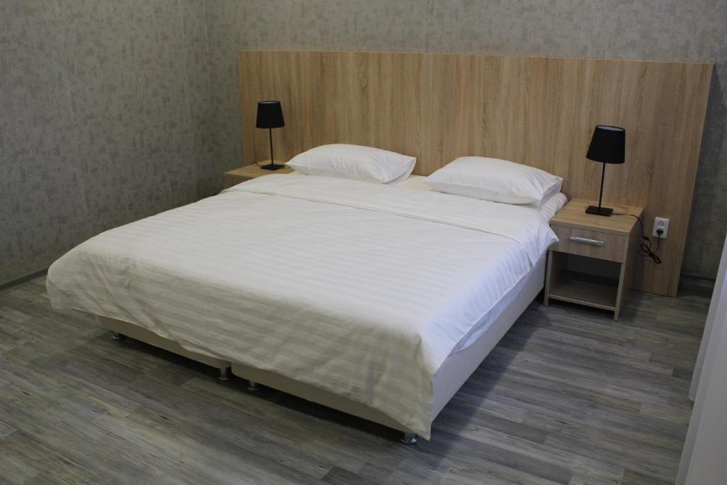 Hotel Inju Hills photo