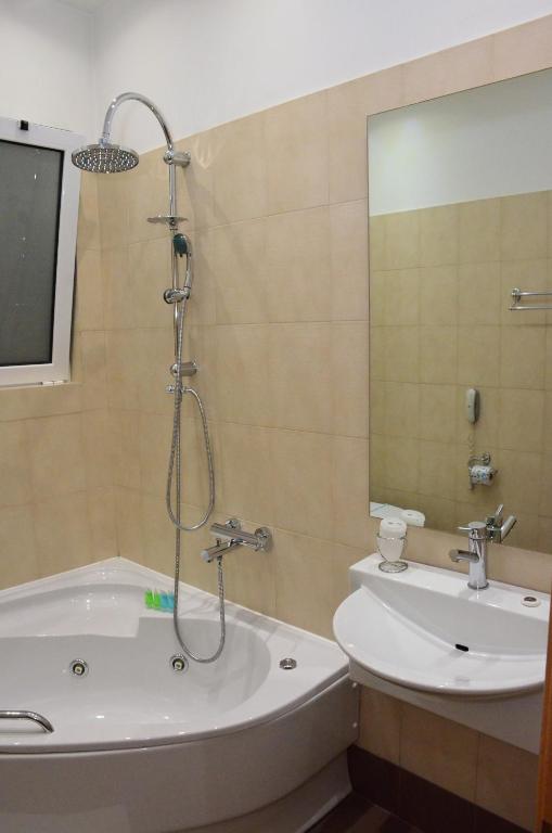 Deves Hotel photo
