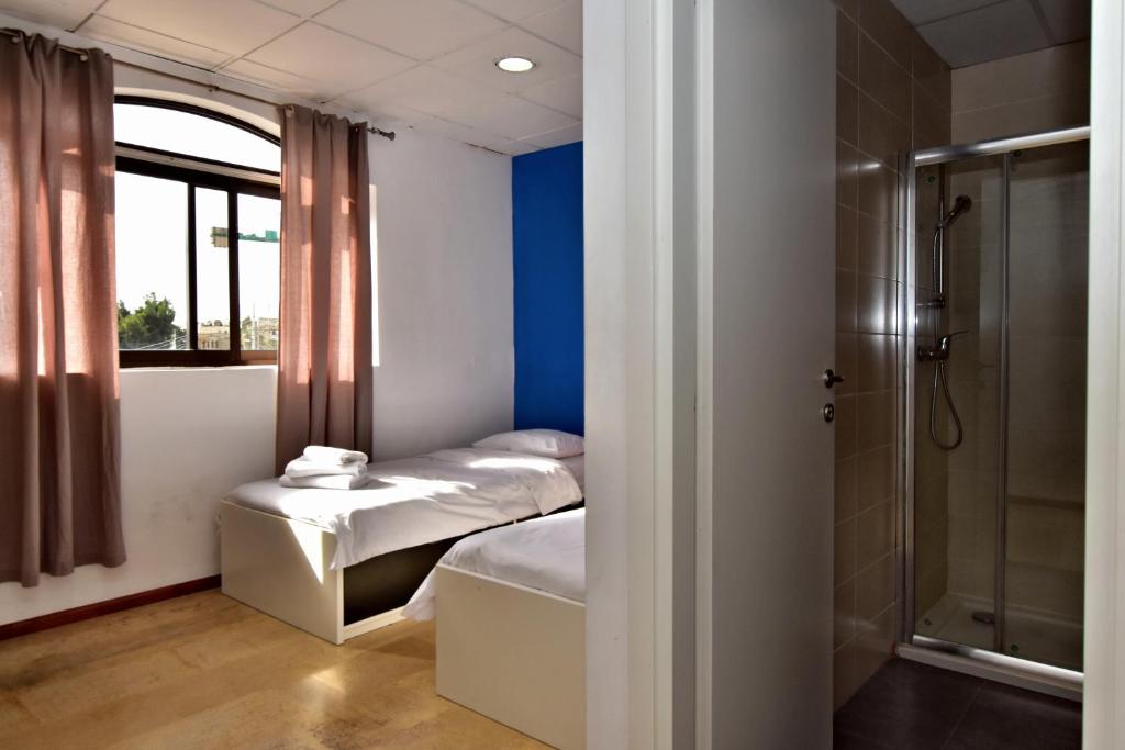 City Living Suite TK2 Rm 1 photo