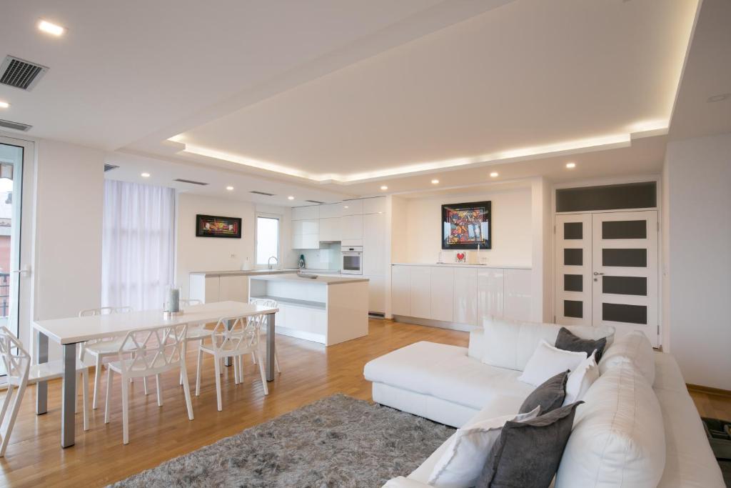 Seven Hills Riverside - 2