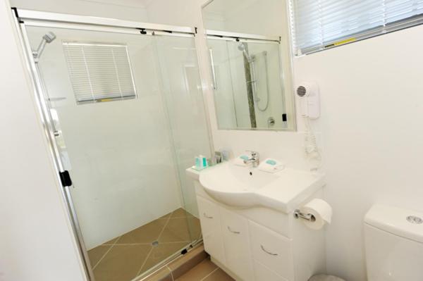 Gladstone Heights Executive Apartments photo