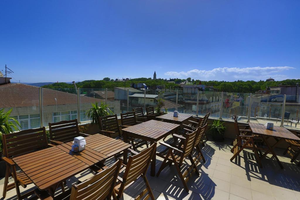 Kafkas Hotel Istanbul photo
