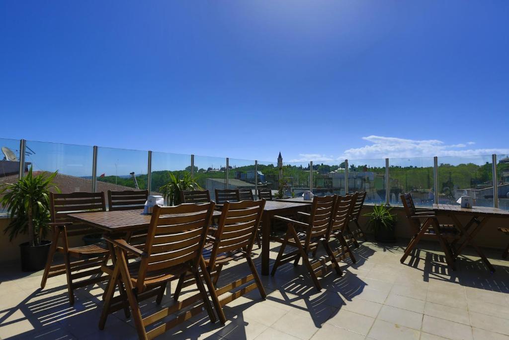 Kafkas Hotel Istanbul photo