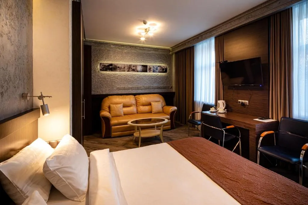 Biplan Hotel, hotel in Daugavpils